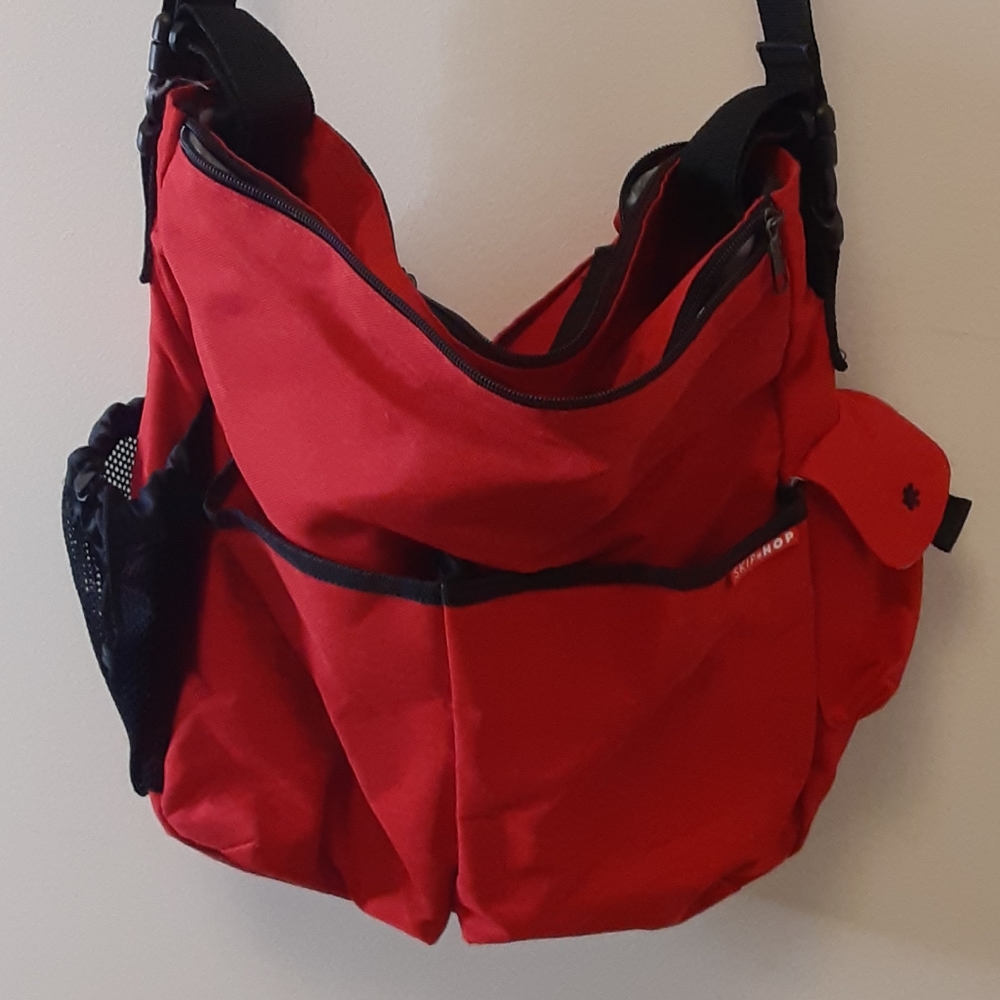FREE WITH BUNDLE! - Skip Hop Diaper Bag - Picture 2 of 3